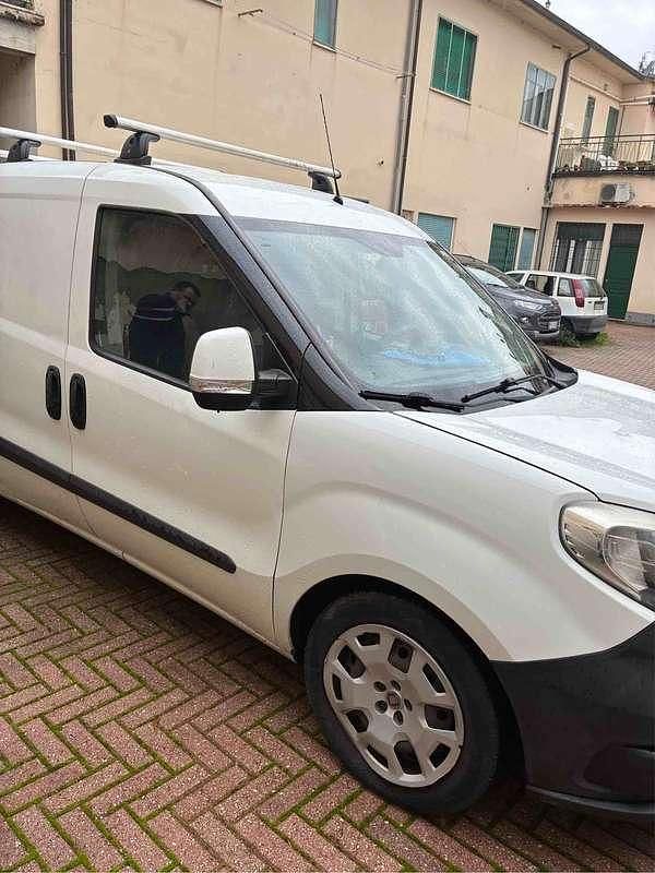 Usata Fiat Doblò Active 84 CV (61 kW) 2015 Bianco Monovolume