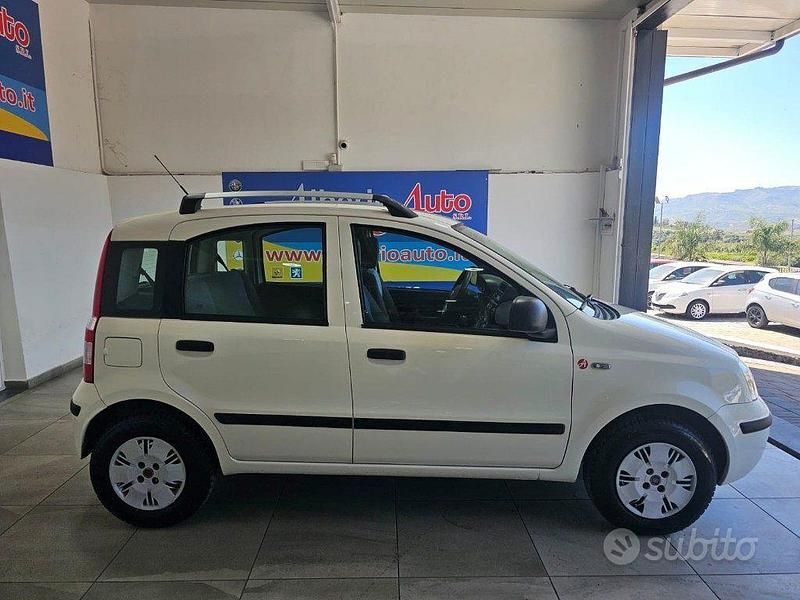 Usata Fiat Panda Dynamic 75 CV (55 kW) 2011 Bianco Utilitaria