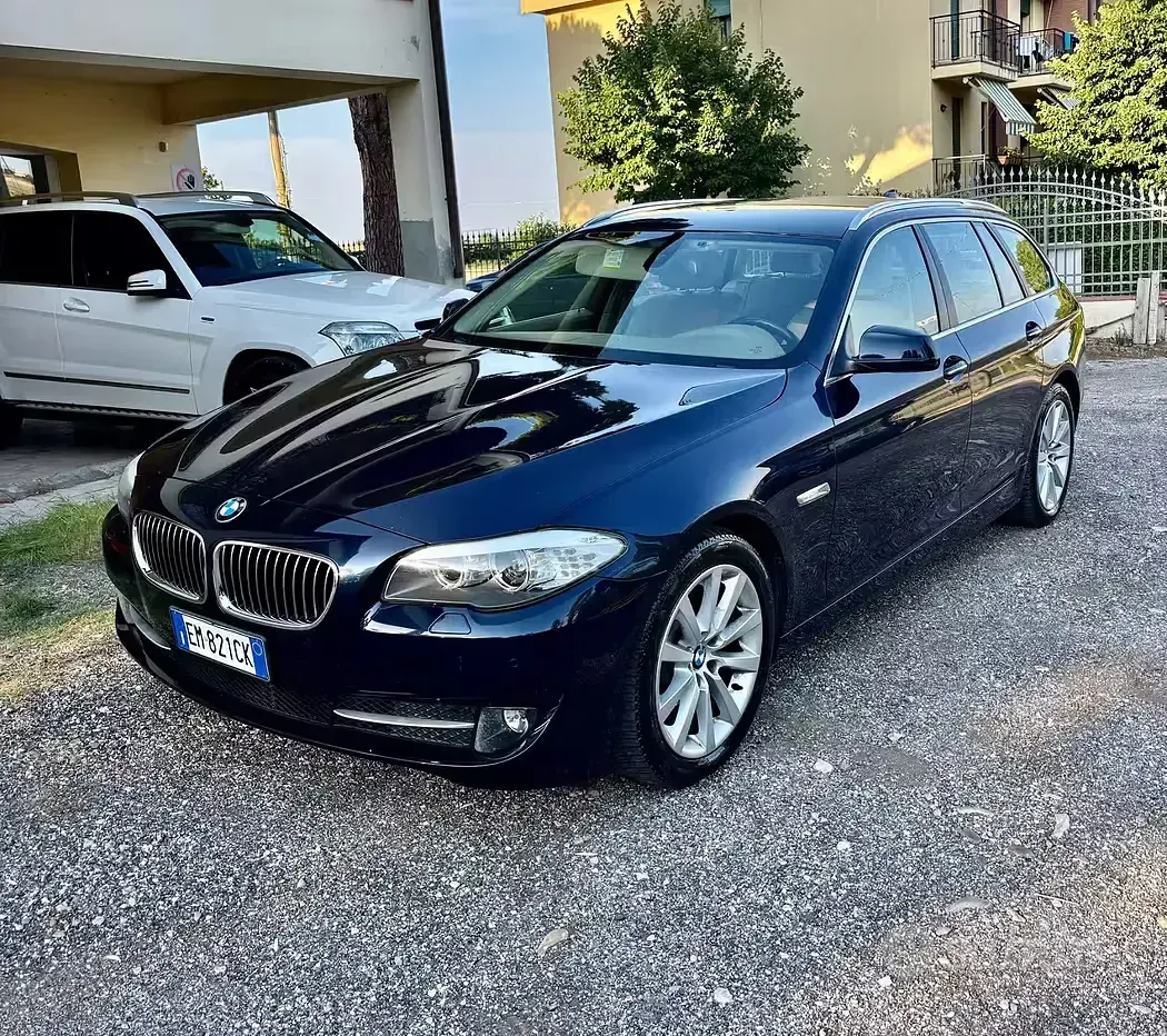 Usata BMW 520 M Sport 184 CV (135 kW) 2012 Bluazzurro Station wagon