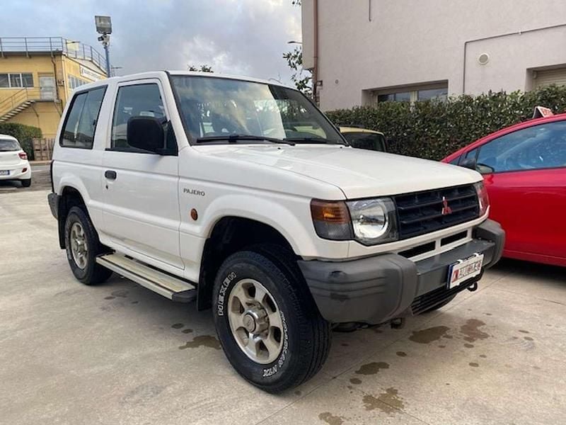 Usata Mitsubishi Pajero Top 99 CV (72 kW) 1998 Bianco SUV