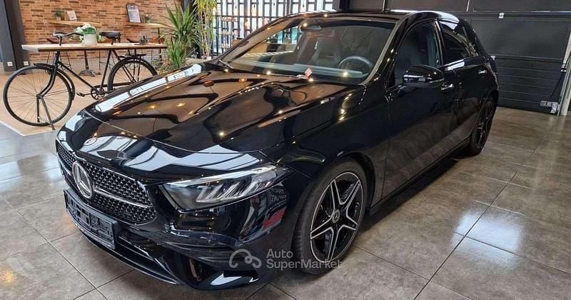 Usata Mercedes A180 AMG 136 CV (100 kW) 2023 Nero Berlina