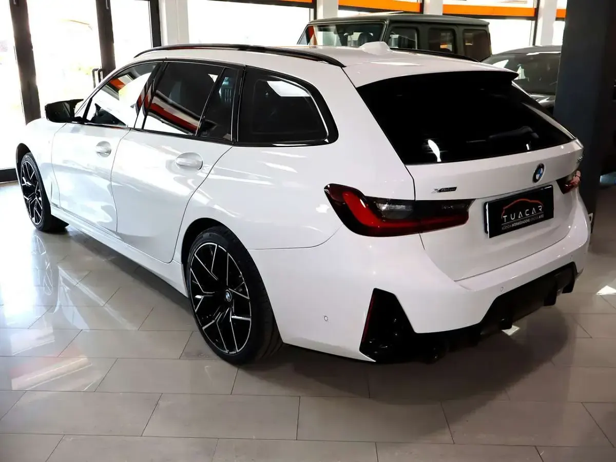 Usado BMW 320 M Sport 190 CV (139 kW) 2024 Blanco Familiar