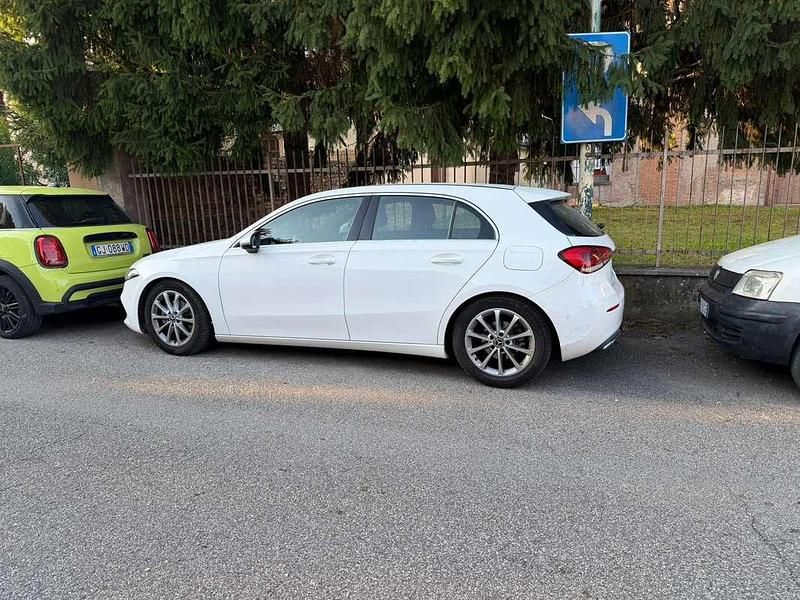 Usata Mercedes A180 Business 116 CV (85 kW) 2018 Berlina