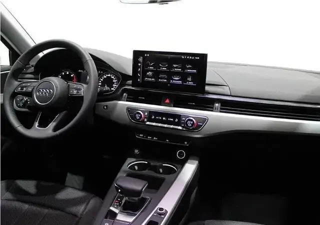 Usata Audi A4 Advanced 170 CV (125 kW) 2020 Argento Station wagon