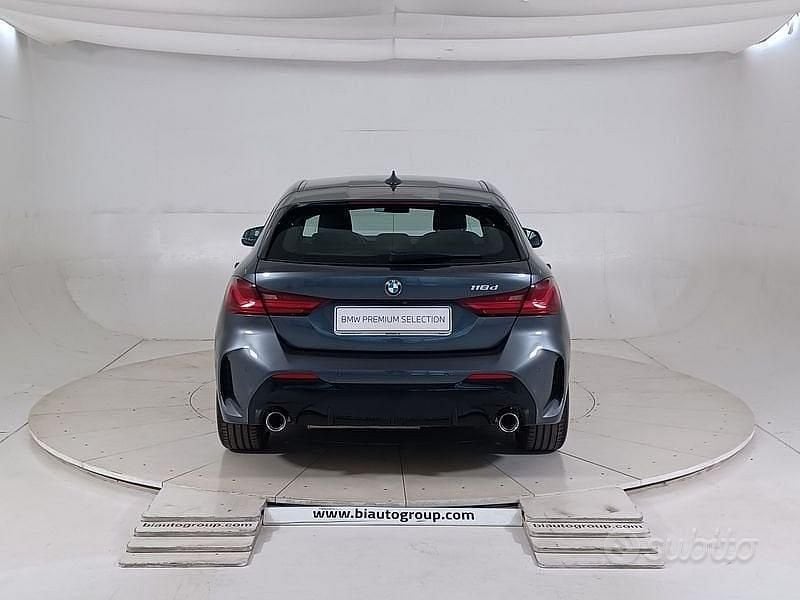 Usata BMW 118 M Sport 150 CV (110 kW) 2020 Grigio scuro Utilitaria
