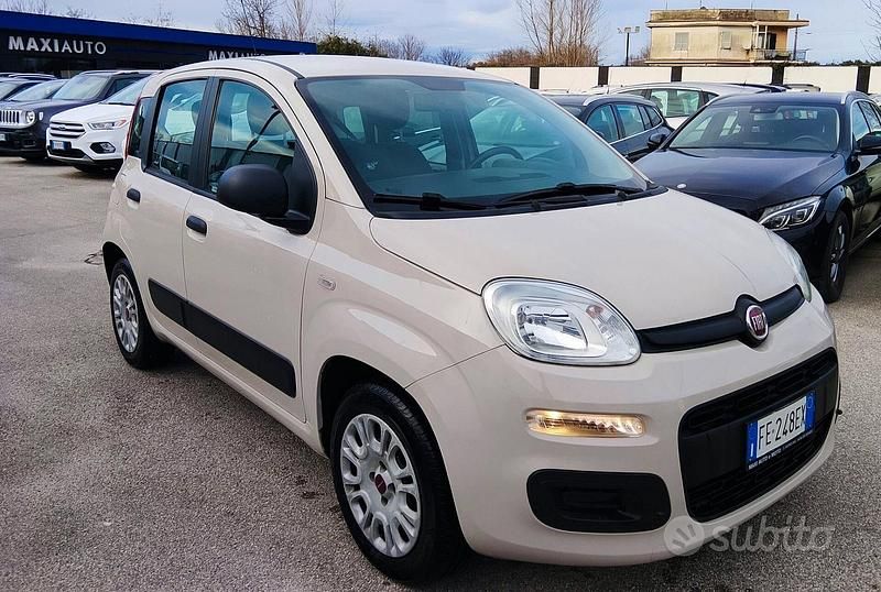 Usata Fiat Panda 69 CV (50 kW) 2016 Beige Utilitaria