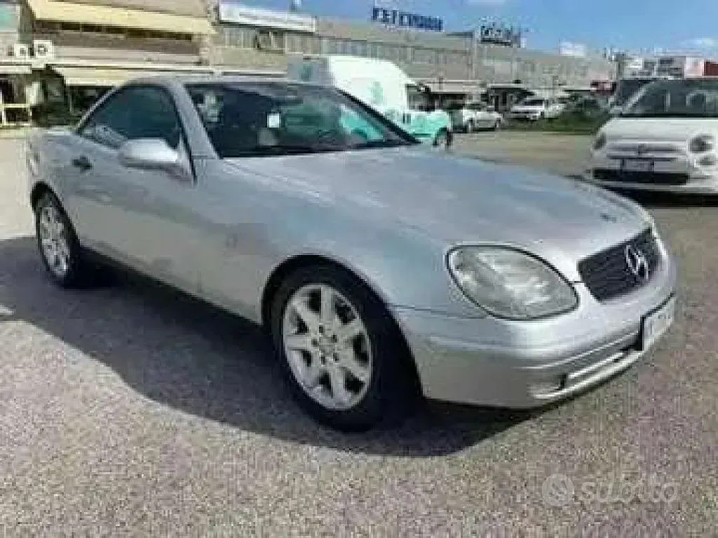 Usata Mercedes SLK200 192 CV (141 kW) 1999 Grigio Cabrio