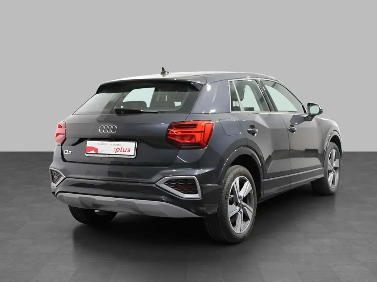 Usata Audi Q2 S-Line 150 CV (110 kW) 2023 Grigio daytona perlato SUV