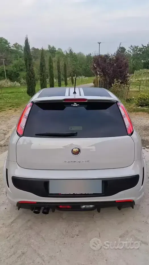 Usata Abarth Punto 165 CV (121 kW) 2012 Grigio Utilitaria