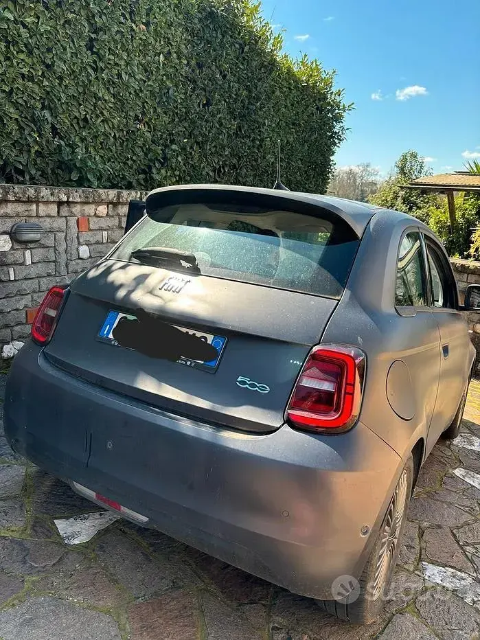 Usata Fiat 500e La Prima 42 kW (58 CV) 2021 Grigio Berlina