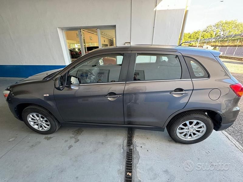 Usata Mitsubishi ASX Inform 150 CV (110 kW) 2010 Marrone SUV