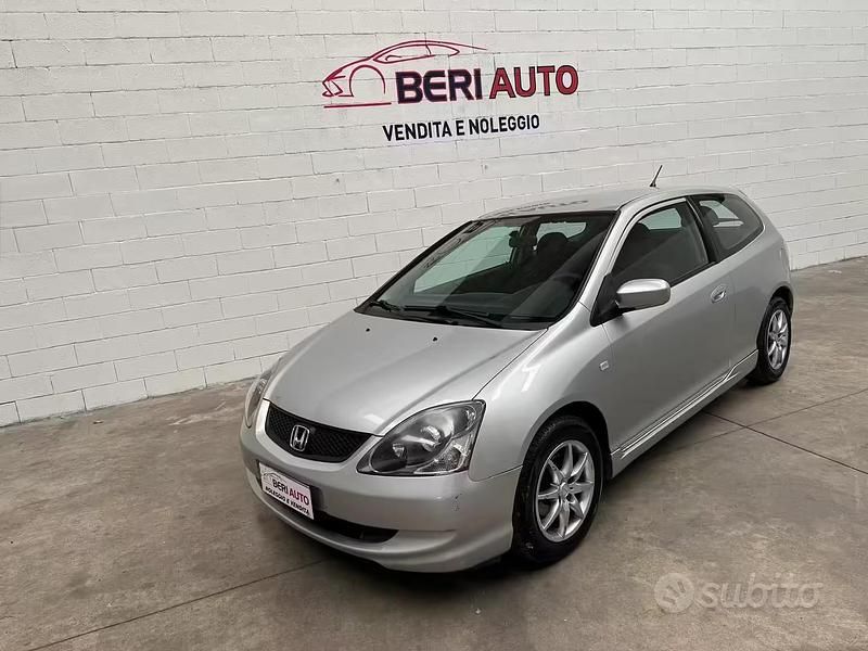 Usata Honda Civic 90 CV (66 kW) 2004 Grigio Berlina