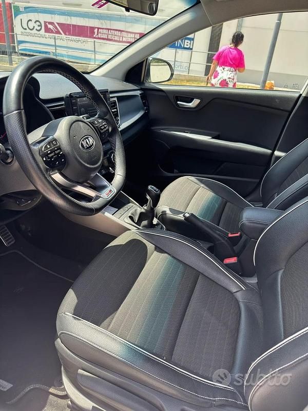 Usata Kia Rio GT-Line 120 CV (88 kW) 2018 Bianco Berlina
