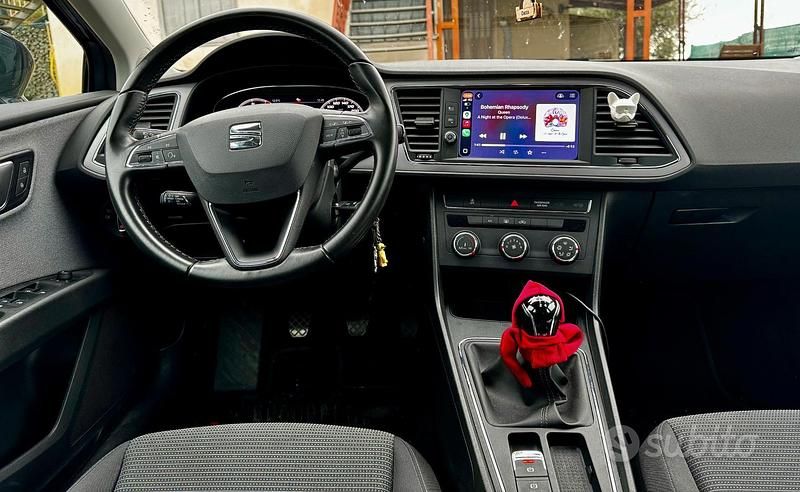 Usata Seat Leon Business 116 CV (85 kW) 2020 Grigio Berlina