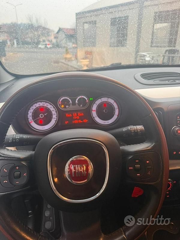 Usata Fiat 500L Trekking 85 CV (62 kW) 2014 Bianco Monovolume