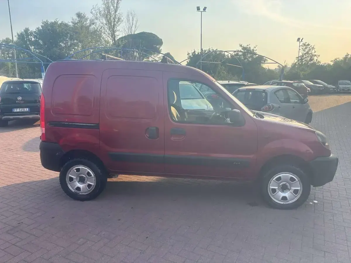 Usata Renault Kangoo 84 CV (61 kW) 2003 Marrone Monovolume