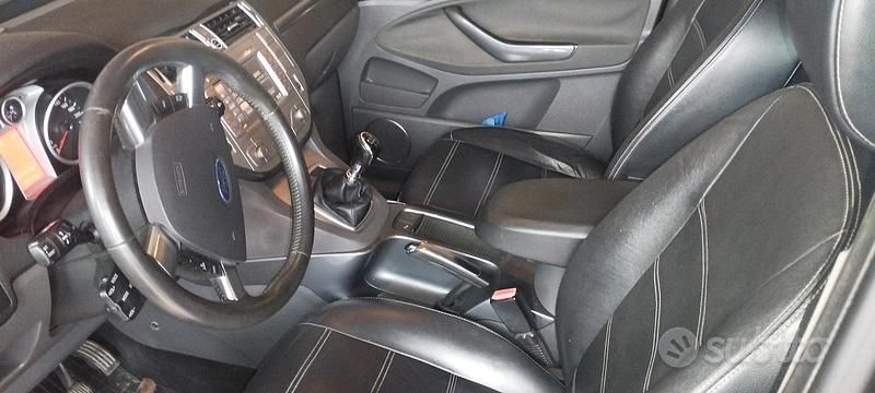 Usata Ford Kuga 163 CV (119 kW) 2011 SUV