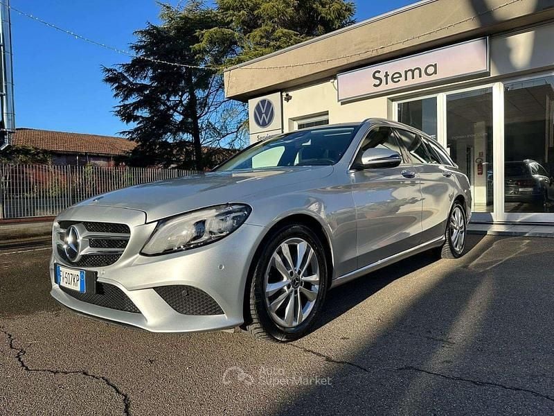 Usata Mercedes C220 Premium 194 CV (142 kW) 2019 Argento Station wagon
