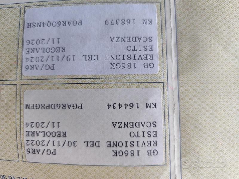 Usata VW Golf Cabriolet Highline 101 CV (74 kW) 1999 Cabrio