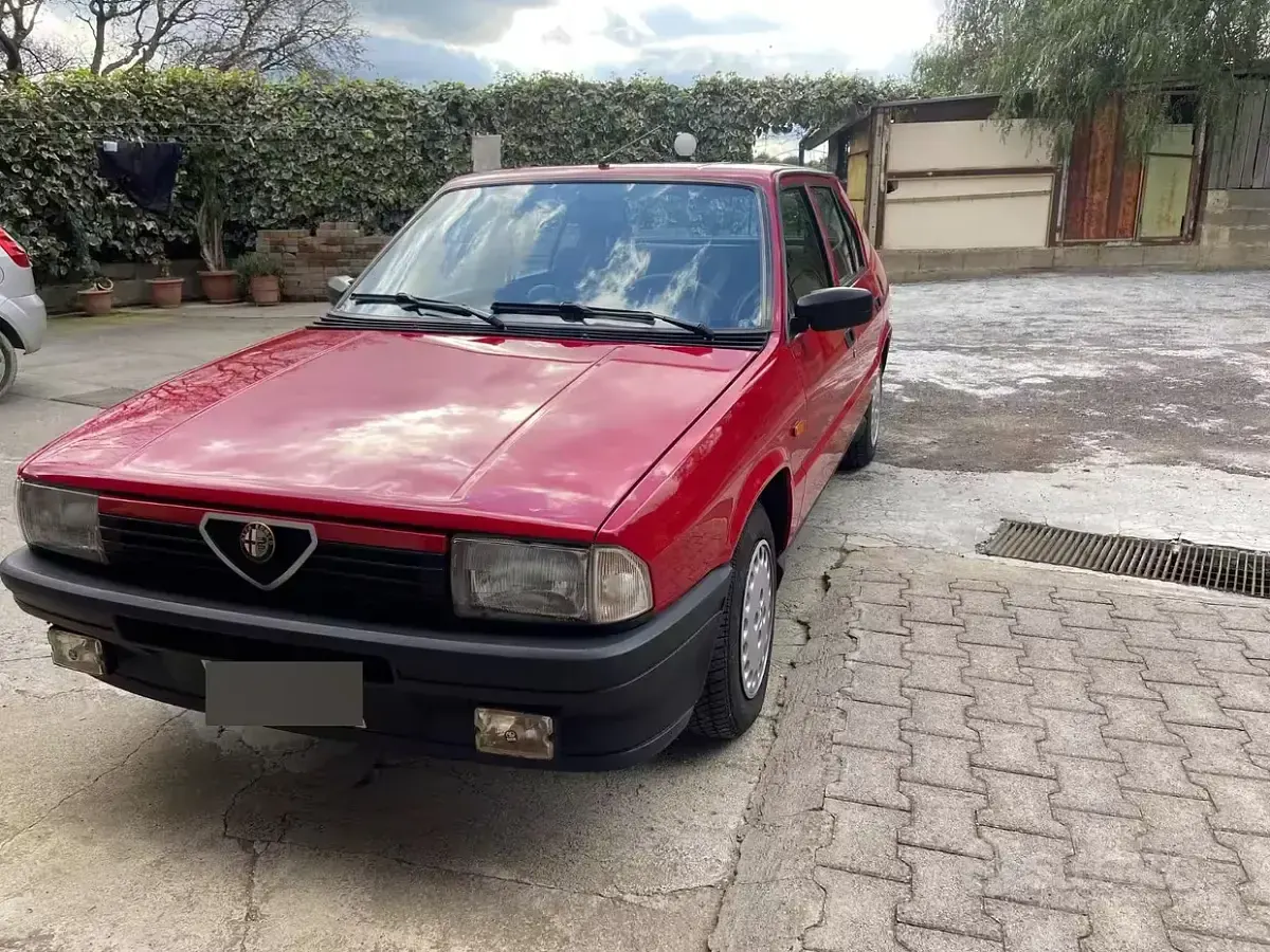 Usata Alfa Romeo 33 79 CV (58 kW) 1988 Rosso Berlina