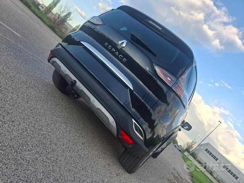 Usata Renault Espace 160 CV (117 kW) 2017 Nero Monovolume