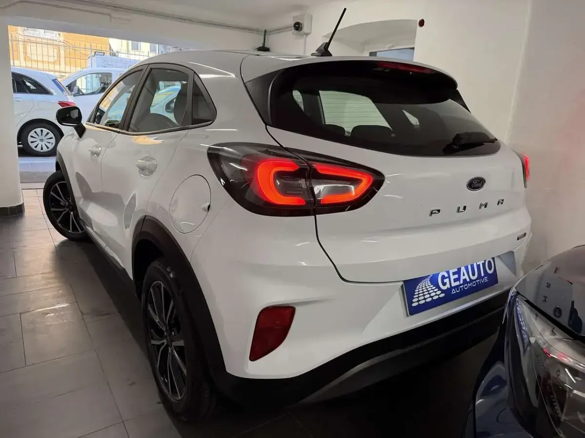 Usata Ford Puma Titanium 125 CV (91 kW) 2022 Bianco SUV