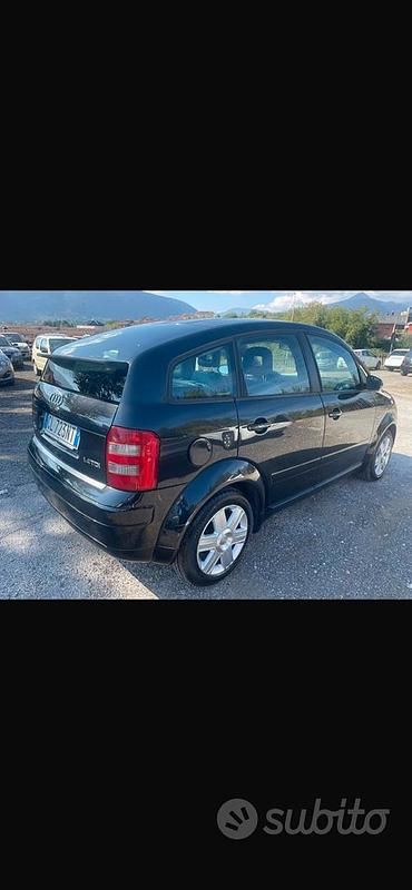 Usata Audi A2 75 CV (55 kW) 2005 Nero Utilitaria