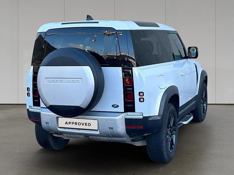Käytetty Land Rover Defender SE 200 HP (147 kW) 2023 Valkoinen Katumaasturi