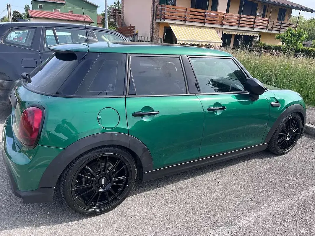 Usata Mini ONE 102 CV (75 kW) 2021 Verde Utilitaria