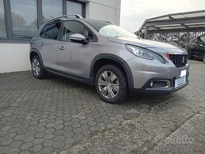 Usata Peugeot 2008 83 CV (61 kW) 2019 Grigio SUV