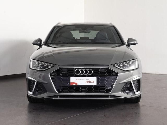 Usata Audi A4 S-Line 204 CV (150 kW) 2024 Grigio chronos metallizzato Station wagon