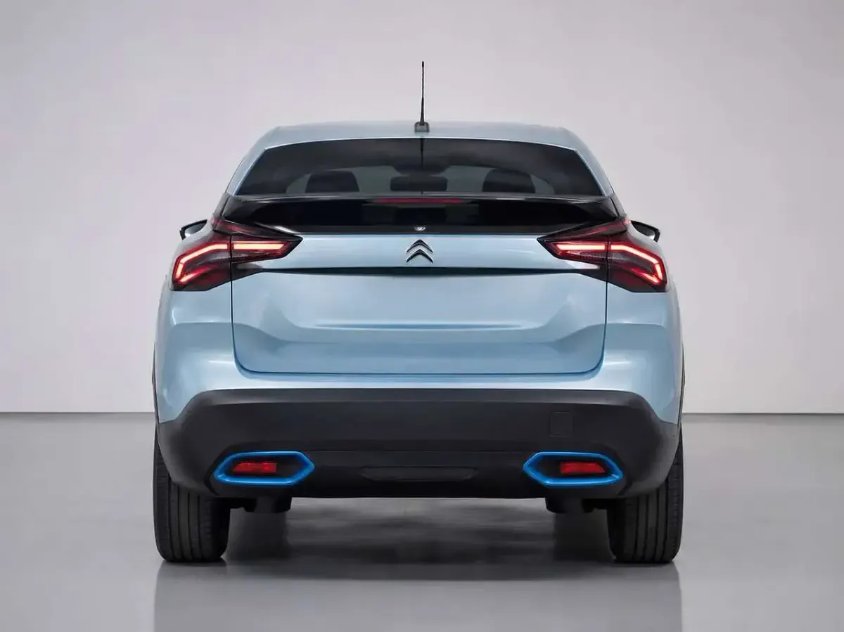 Usata Citroën e-C4 61 kW (84 CV) 2025 Diverse colorazioni Berlina