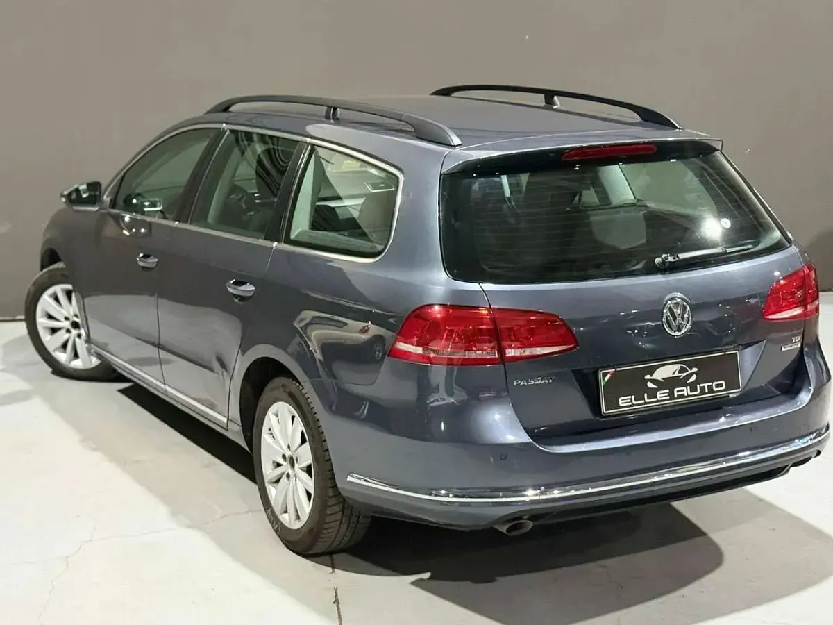 Usata VW Passat Comfortline 105 CV (77 kW) 2011 Notte Station wagon