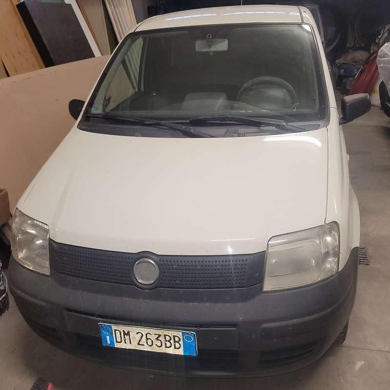 Usata Fiat Panda 4x4 69 CV (50 kW) 2008 Bianco Utilitaria