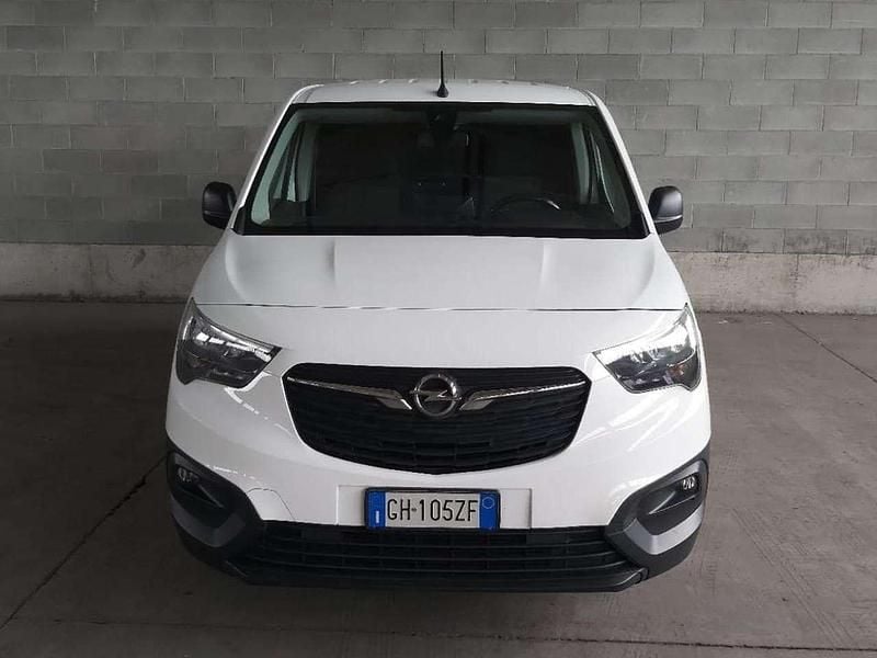 Occasion Opel Combo Edition 131 ch (96 kW) 2022 Blanc Monospace