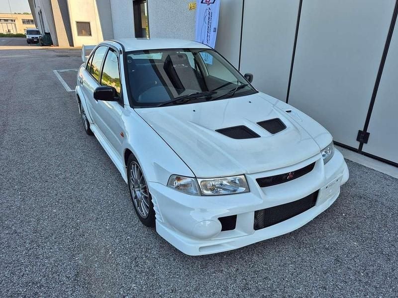 Usata Mitsubishi Lancer 280 CV (205 kW) 1999 Bianco Berlina