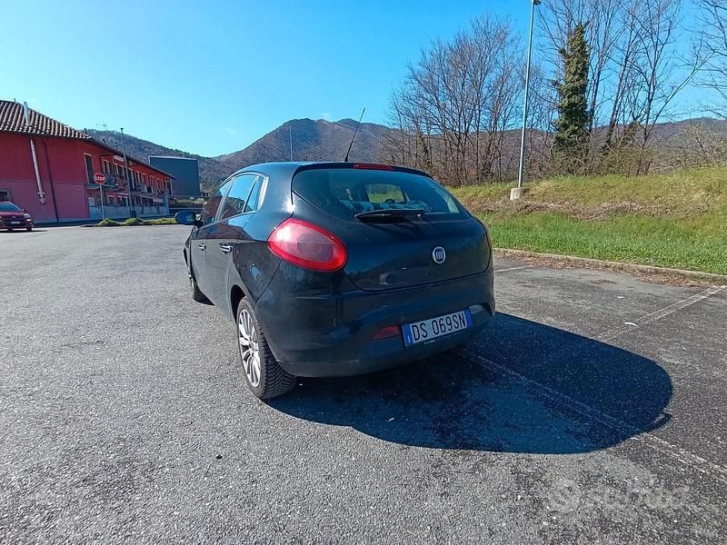 Usata Fiat Bravo 105 CV (77 kW) 2008 Nero Utilitaria