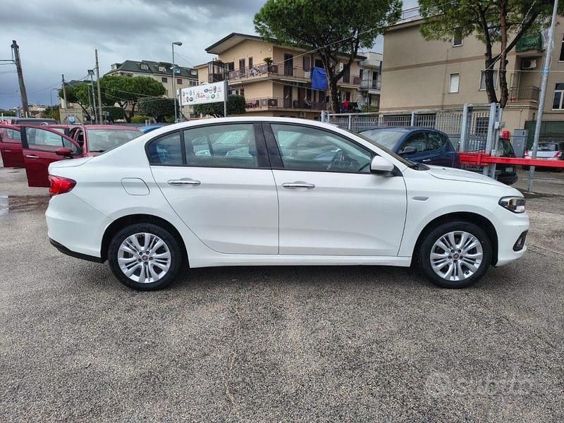 Usata Fiat Tipo Easy 120 CV (88 kW) 2016 Bianco Berlina