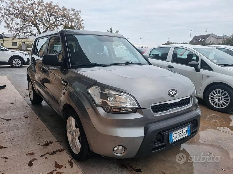Usata Kia Soul 128 CV (94 kW) 2011 Grigio SUV