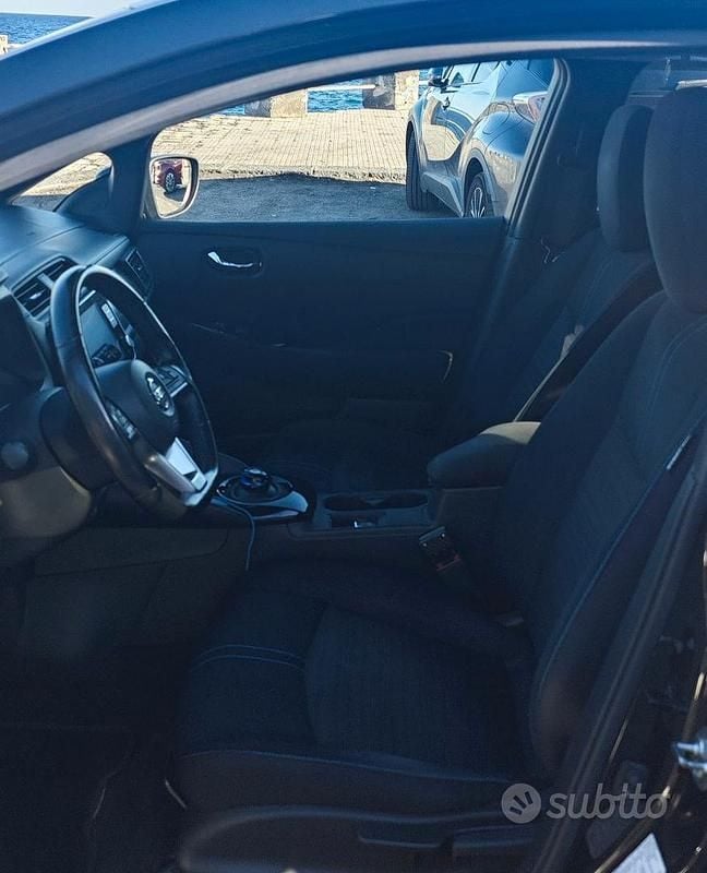 Usata Nissan Leaf N-Connecta 160 kW (218 CV) 2020 Nero Utilitaria