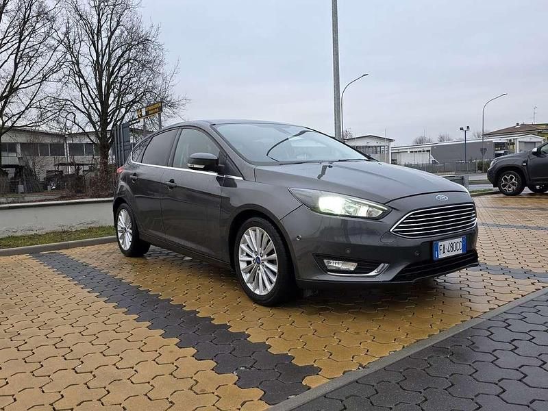 Usata Ford Focus Titanium S 120 CV (88 kW) 2015 Berlina