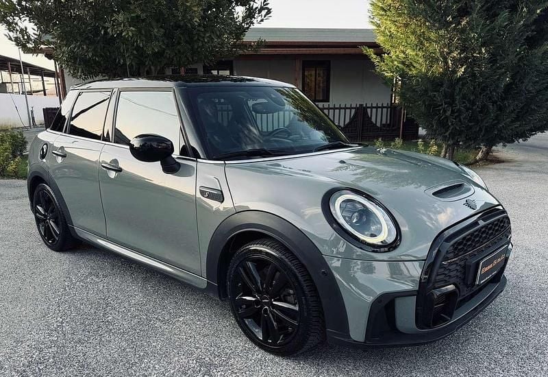Usata Mini John Cooper Works 178 CV (130 kW) 2021 Grigio Utilitaria