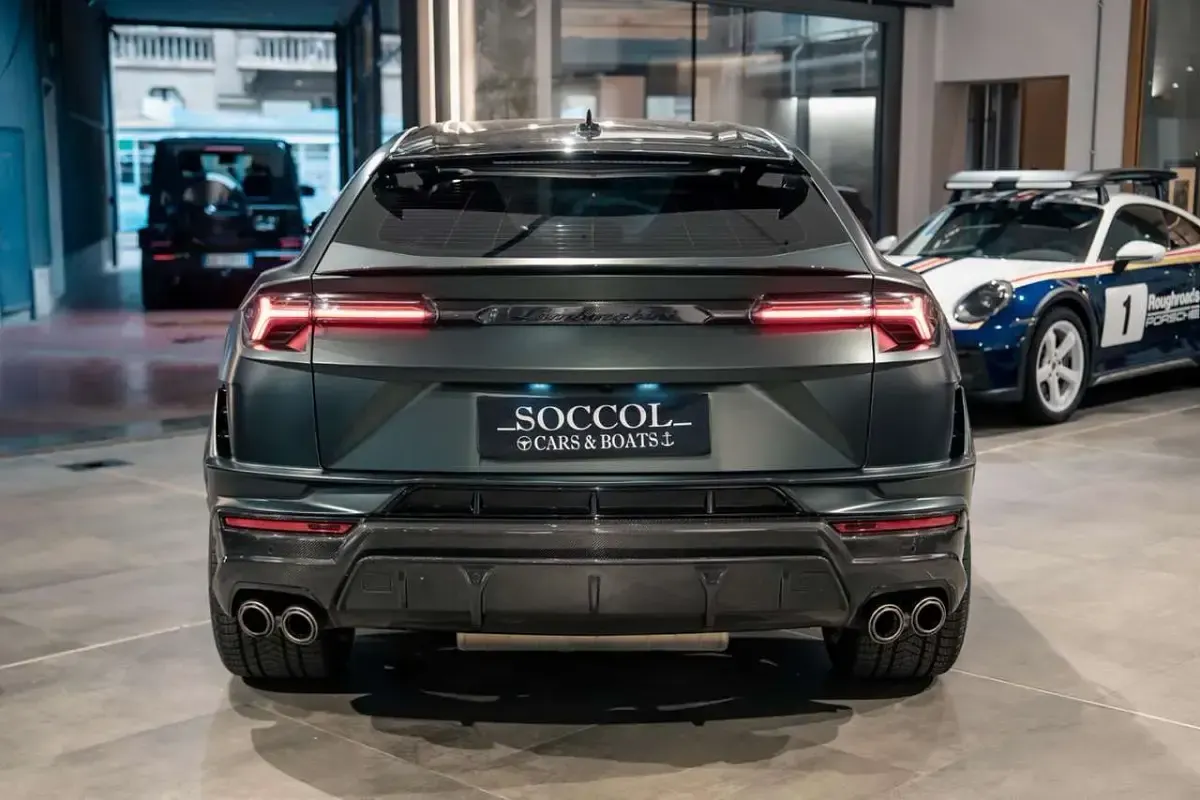 Usata Lamborghini Urus 666 CV (489 kW) 2025 Verde SUV