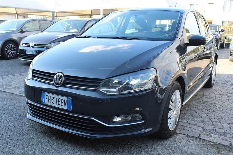 Usata VW Polo Comfortline 75 CV (55 kW) 2017 Grigio Berlina