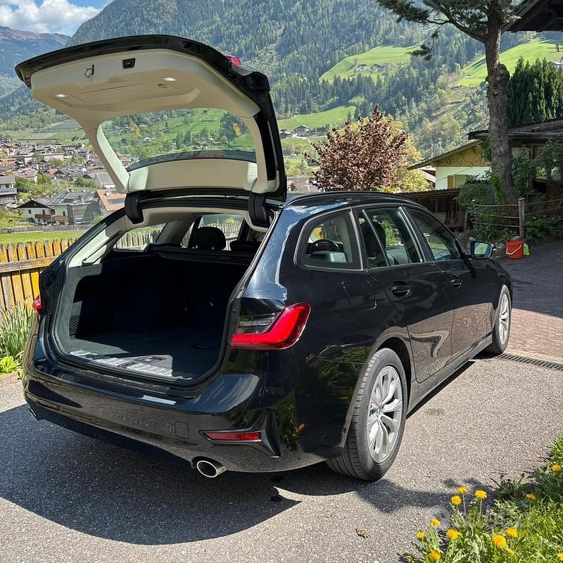 Usata BMW 318 150 CV (110 kW) 2021 Nero Station wagon