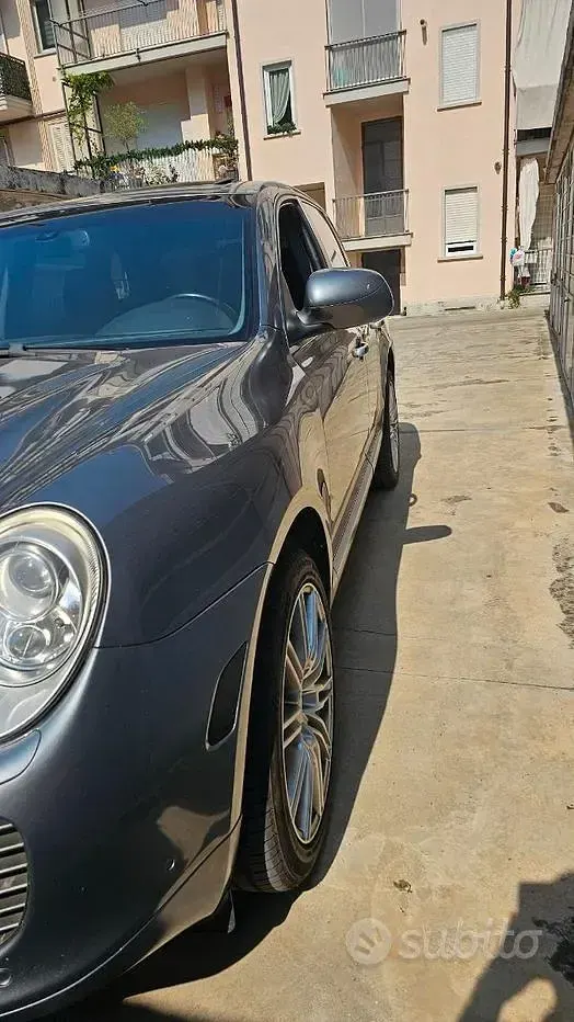 Usata Porsche Cayenne Turbo 340 CV (250 kW) 2005 Grigio SUV