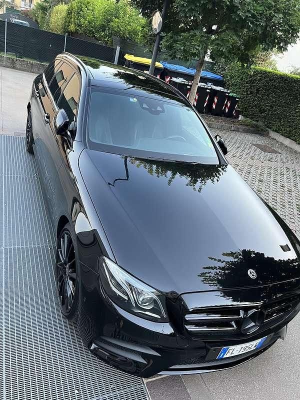 Usata Mercedes E220 AMG line 194 CV (142 kW) 2017 Station wagon