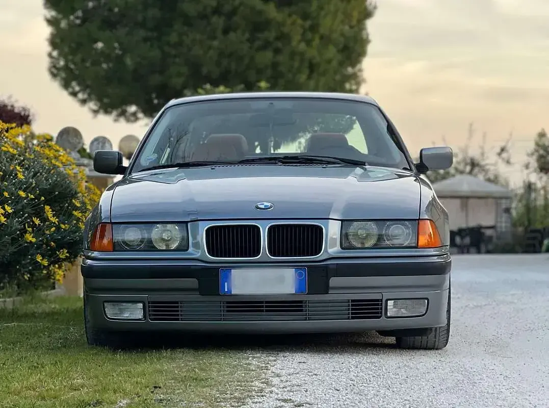Usata BMW 318 140 CV (102 kW) 1996 Coupé