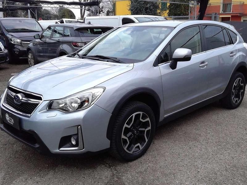 Usata Subaru XV 147 CV (108 kW) 2016 Argento SUV