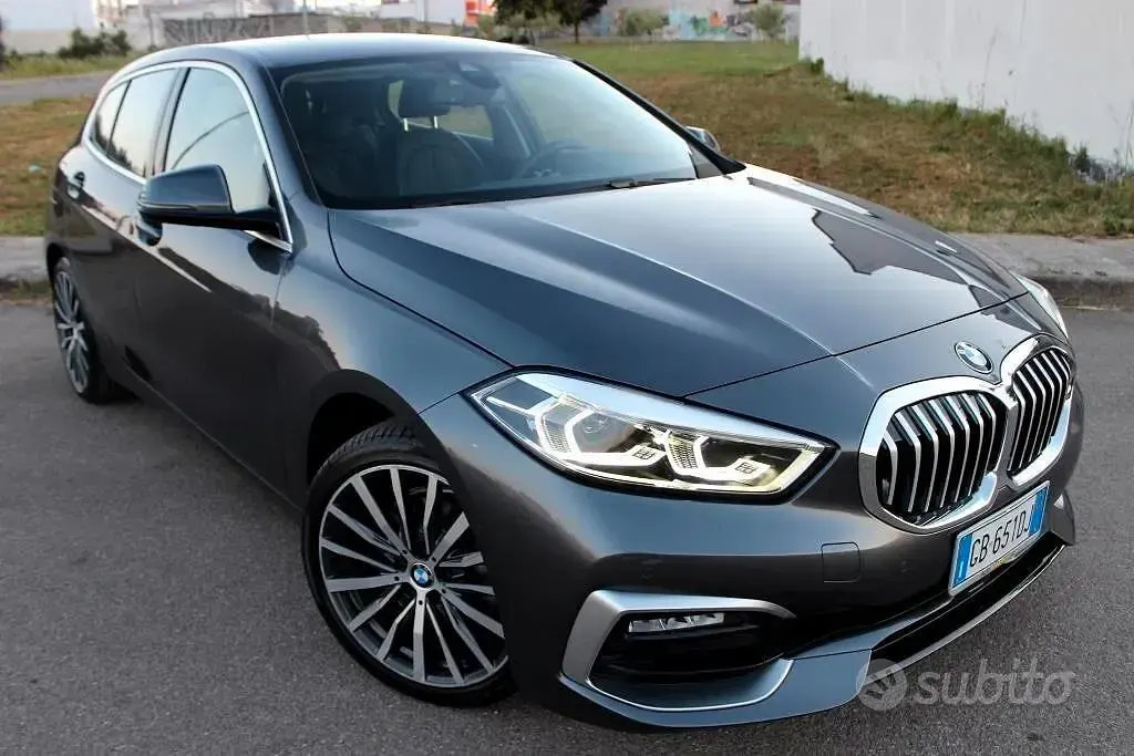 Occasion BMW 118 150 PK (110 kW) 2020 Grijs Hatchback